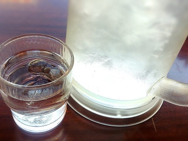 水