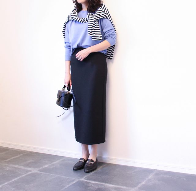 UNIQLO「ストレッチダブルフェイスナロースカート」