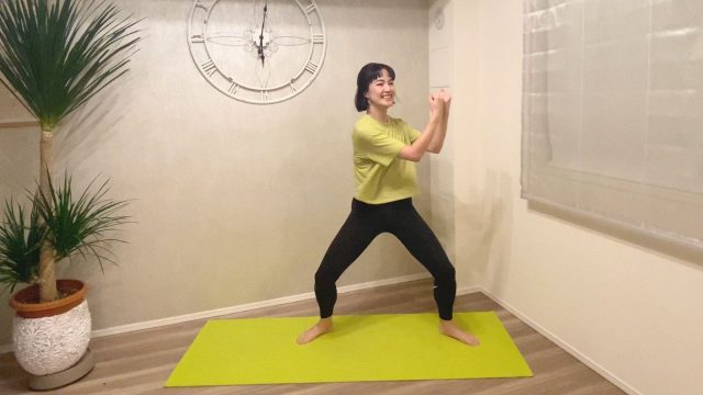 お腹やせツイスト