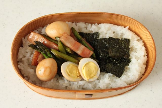 2品弁当の詰め方