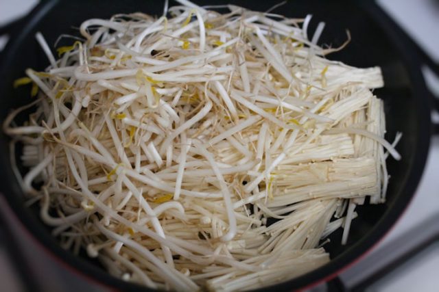 もやしとえのき
