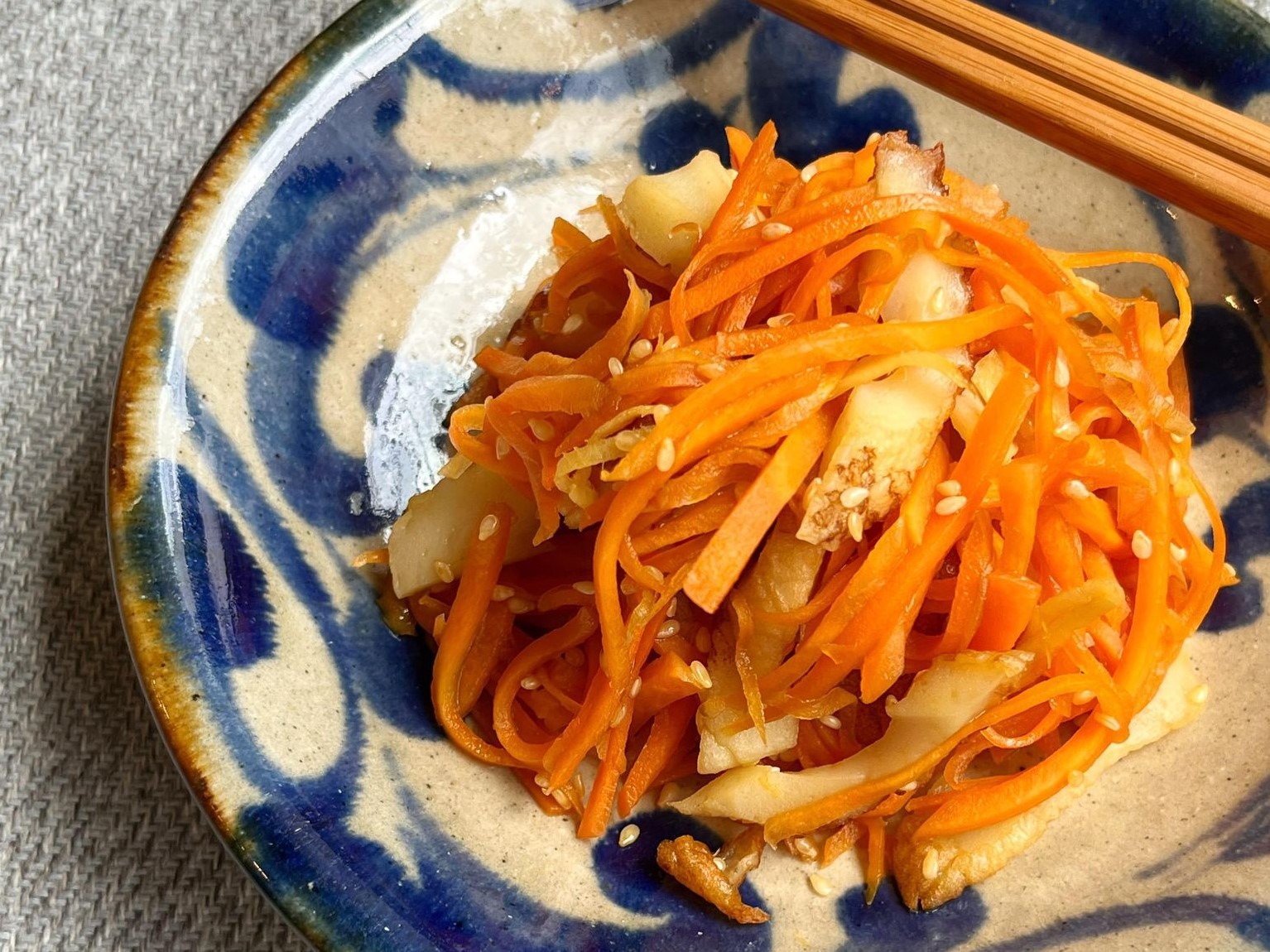 フライパン1つで簡単！「春にんじんとしょうがのきんぴら」