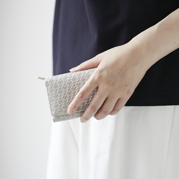 Neutral Gray/アイリス 三つ折り財布