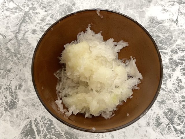 すりおろし大根や玉ねぎ