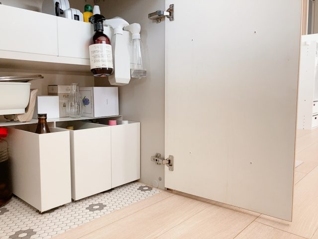 カップボード下収納
