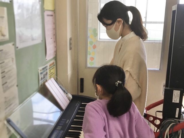 ピアノレッスンの様子