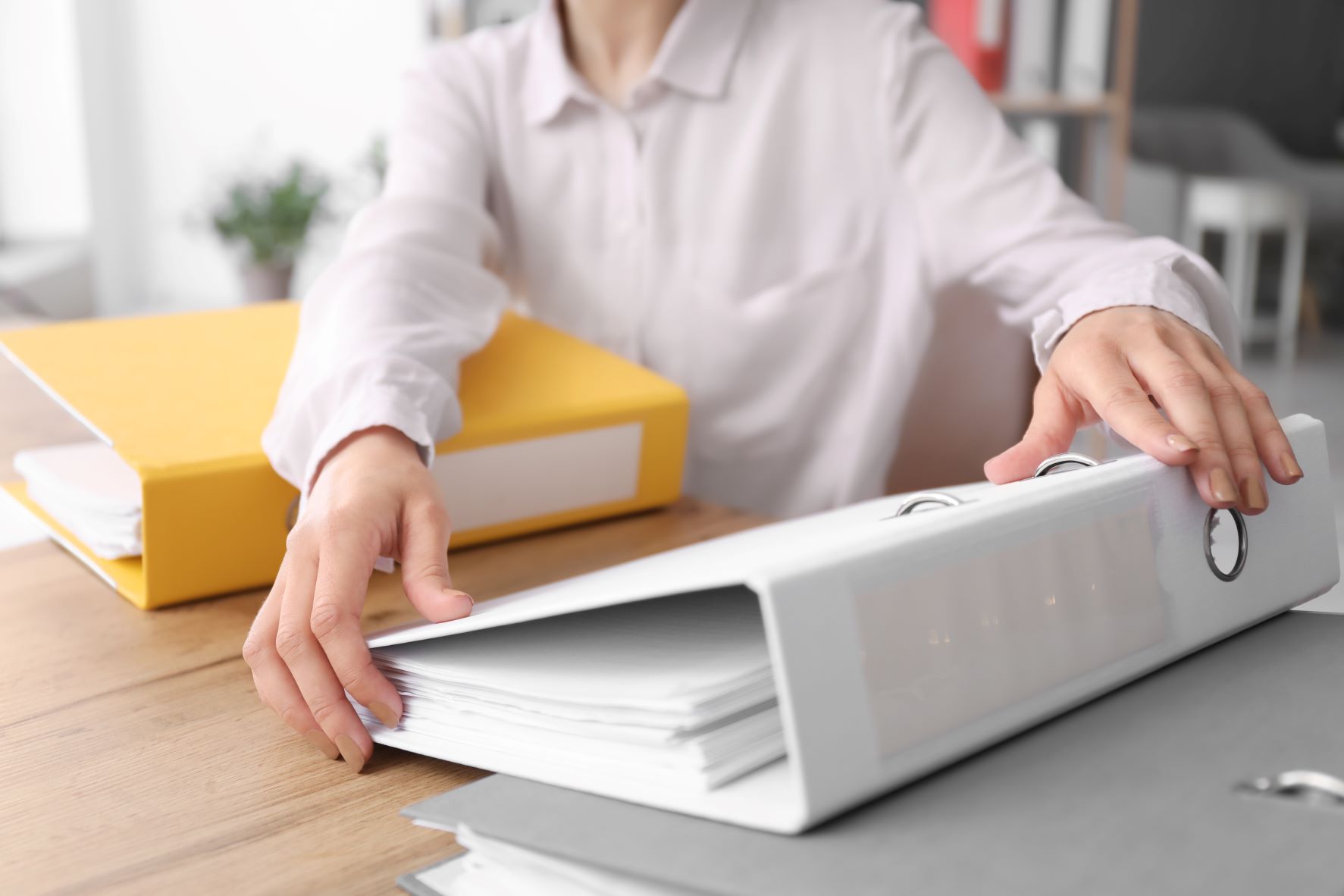 朝からスッキリ！家庭にある書類整理のコツ・おすすめグッズをご紹介
