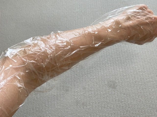 ザラつき、黒ずみのない二の腕、手先を作るセルフケア
