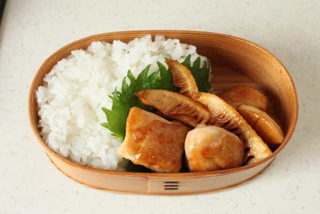 2品弁当の詰め方