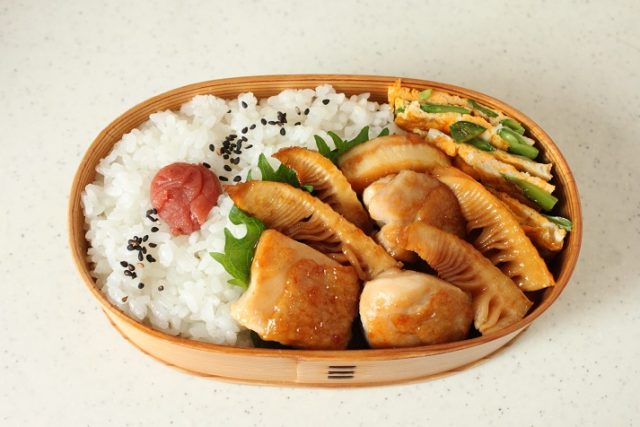 2品弁当の詰め方