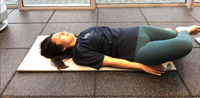「ウエストすっきり」ストレッチ