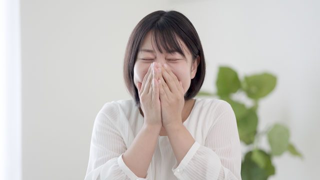 笑顔の女性