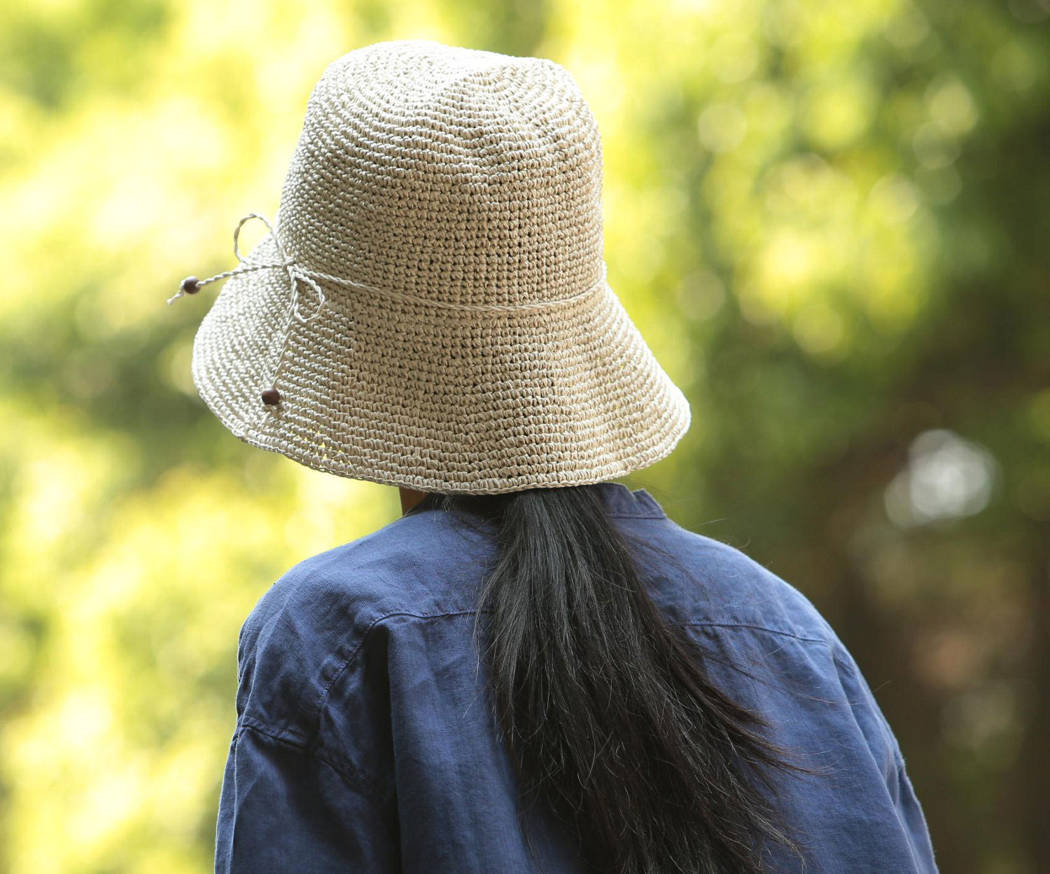UVカット率96%！蒸れない・飛ばない・折り畳める「SASAWASHI 手編み帽子」