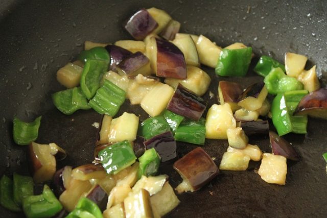 野菜とじゃこのそぼろ