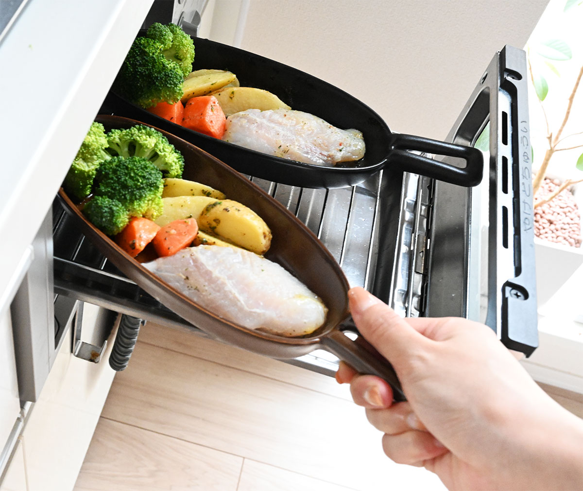魚焼きグリルにぴったり！そのままテーブルに出せる「グリルハンディプレート」