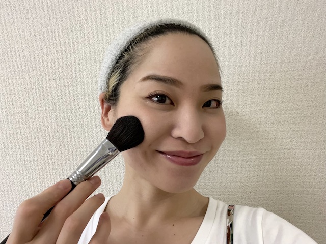 汗、皮脂、マスクによるファンデ崩れを防ぐ！朝のメイクとメイク直しのコツ