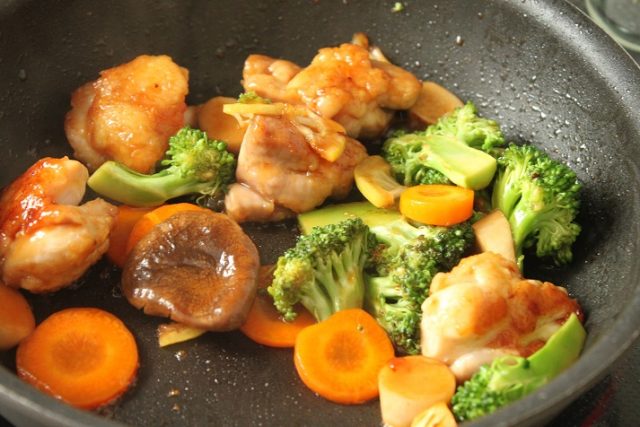 鶏と野菜のレモン照り焼き