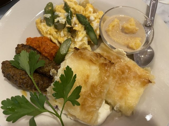 朝食