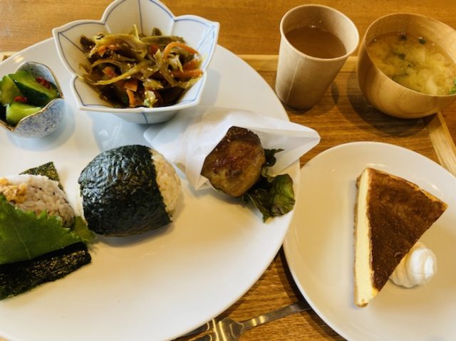 おにぎりカフェOnigily Cafeのモーニングセット