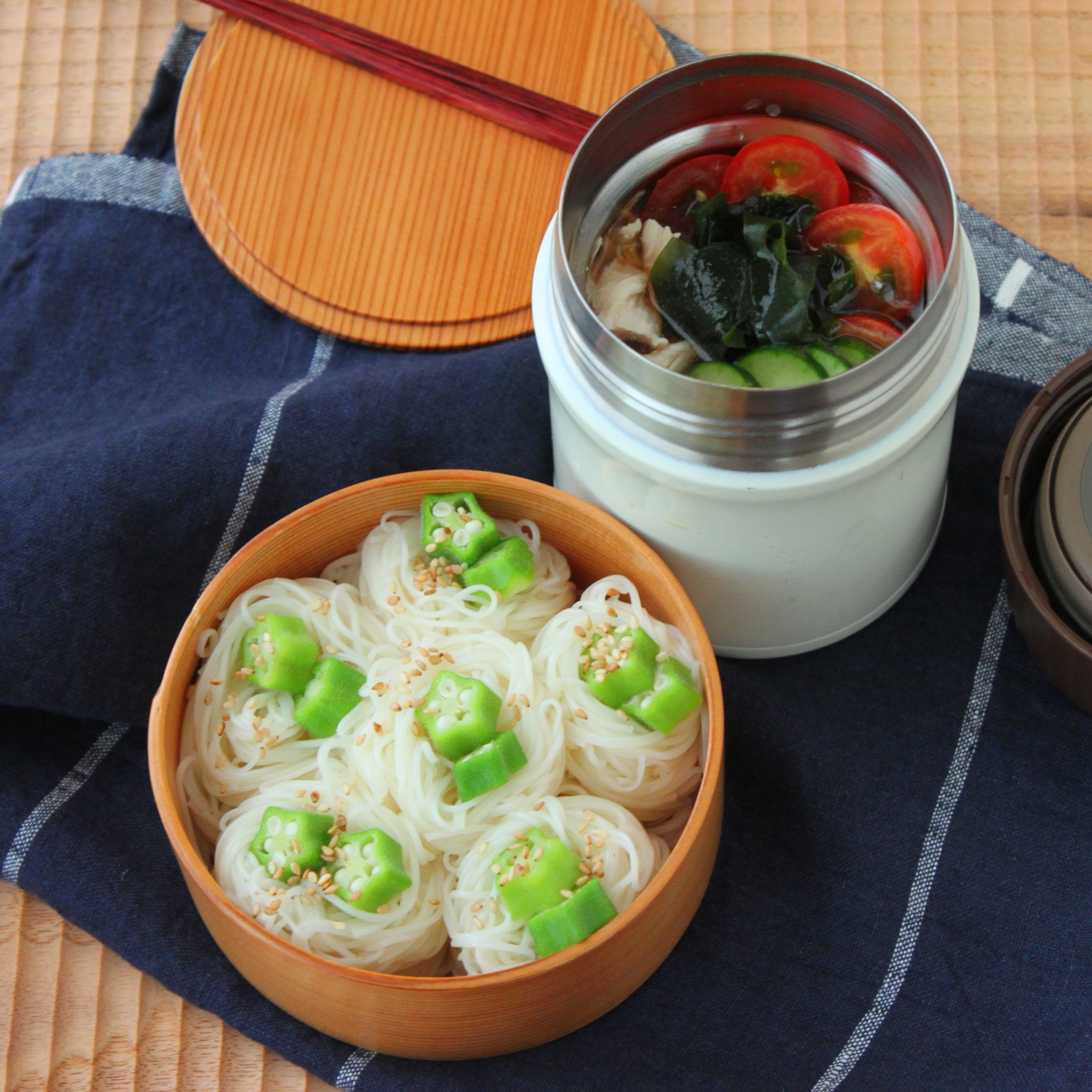 スープジャーで簡単！「ささみと野菜の冷製つゆ」「オクラの一口そうめん」2品弁当