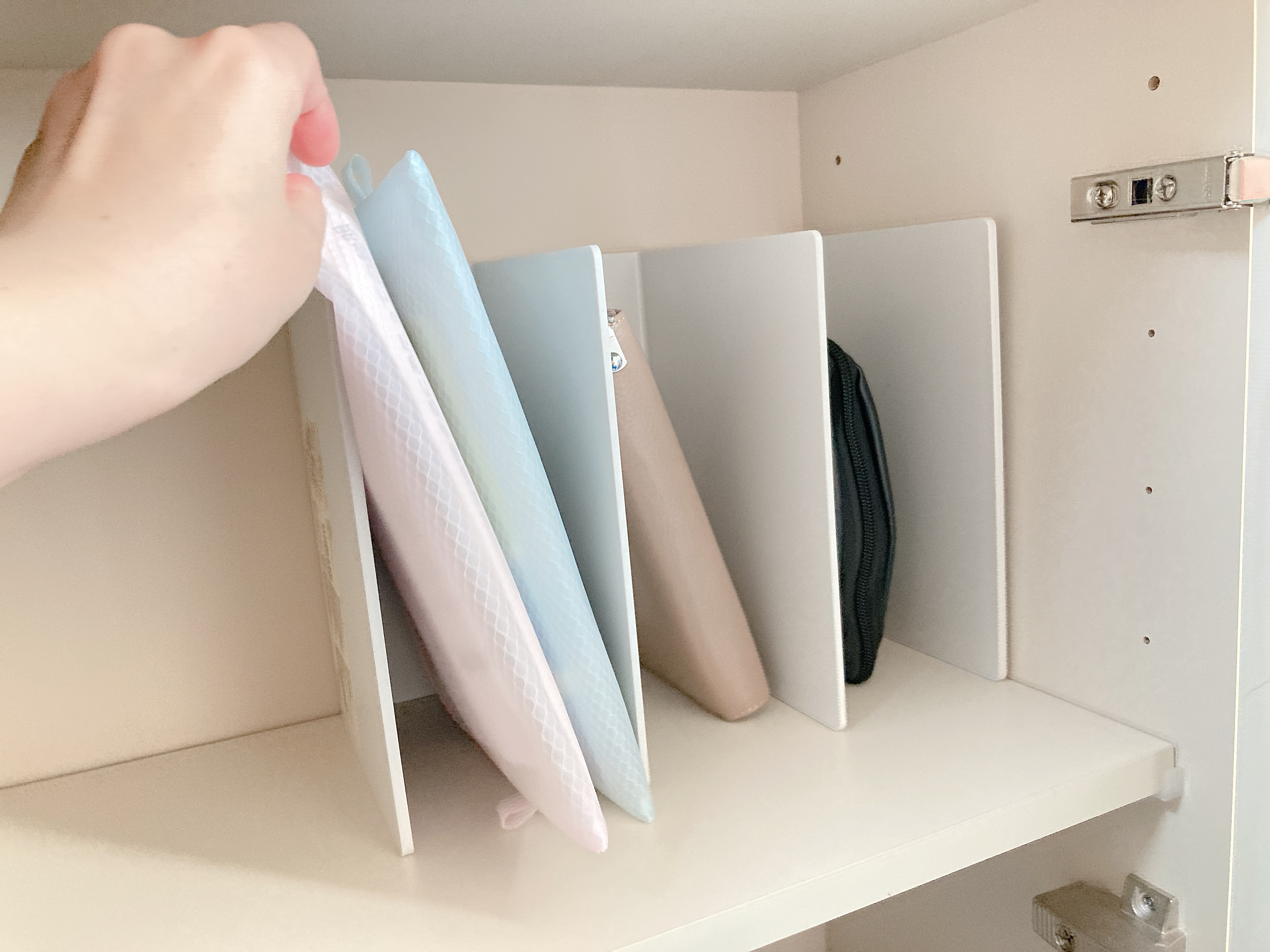 すっきり収納が叶う！無印良品「仕切りスタンド」3種の収納アイデア
