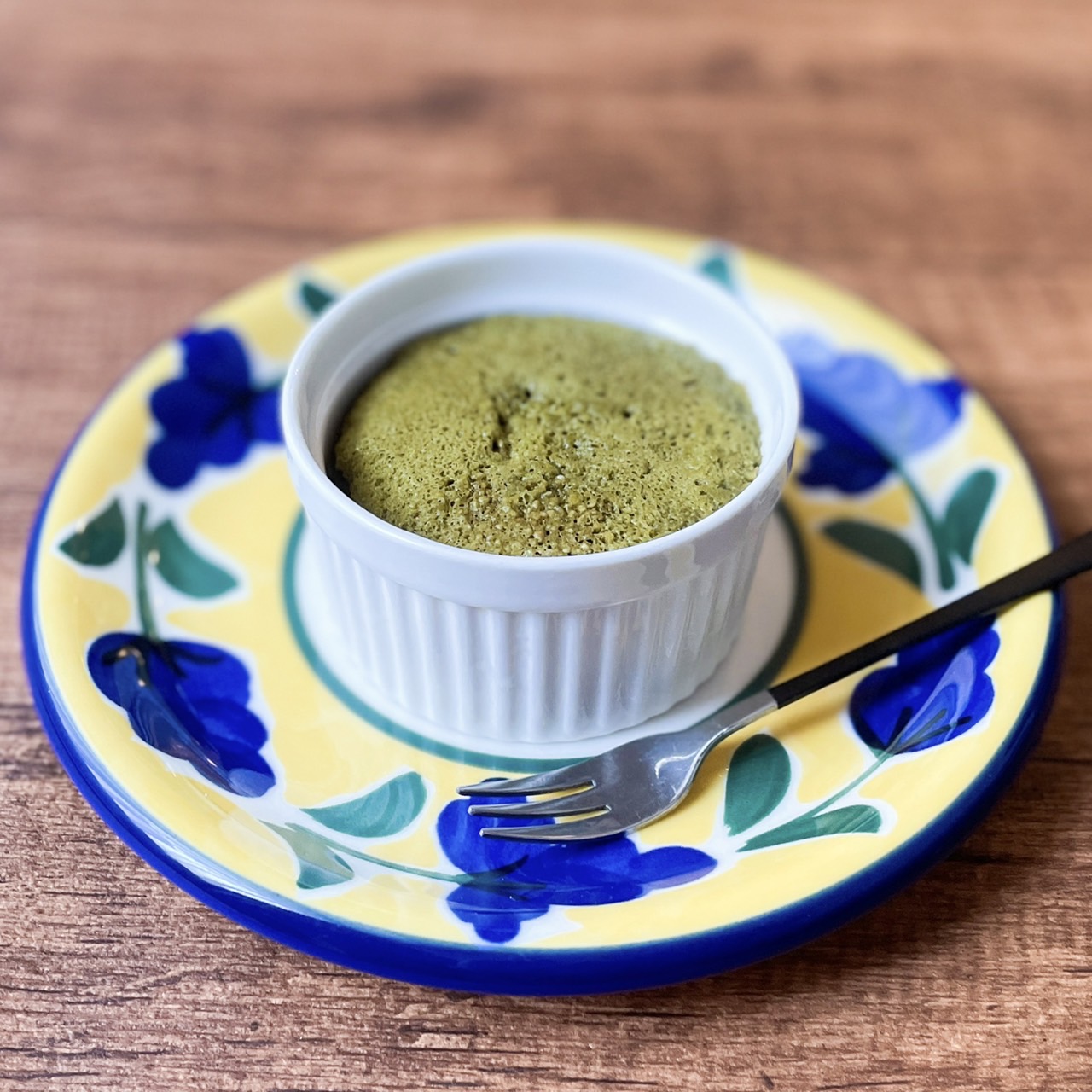 レンジで5分！オートミールで簡単「抹茶のプチケーキ」♪