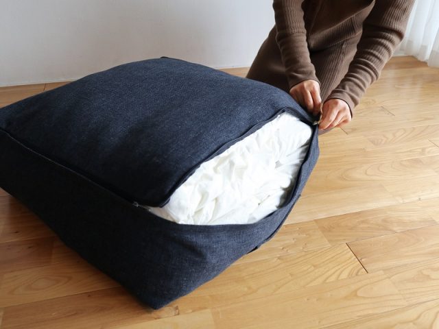 クッションになる布団収納ケース