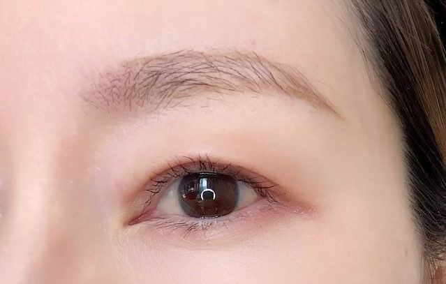 自眉整える_枠を取る