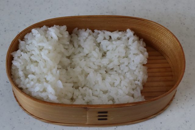 お弁当の詰め方