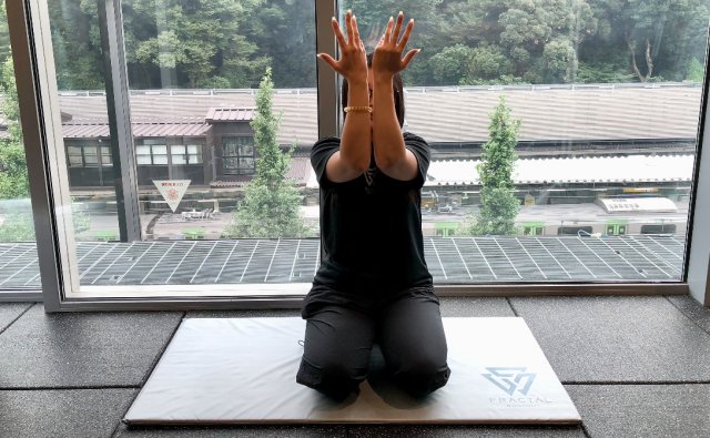 朝の時間でスッキリ簡単！美背中エクササイズ