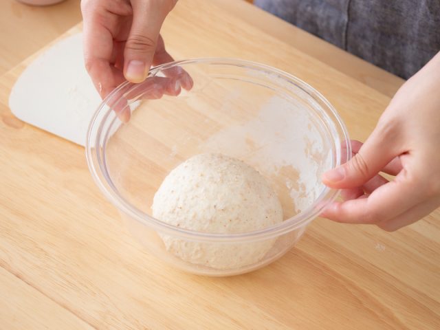 クリームチーズとフルーツジャムのパン