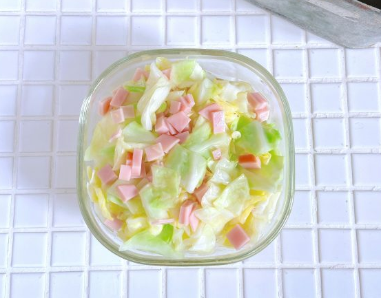 キャベツとハムのレンチンマリネ
