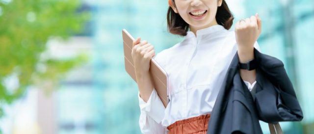 働く女性