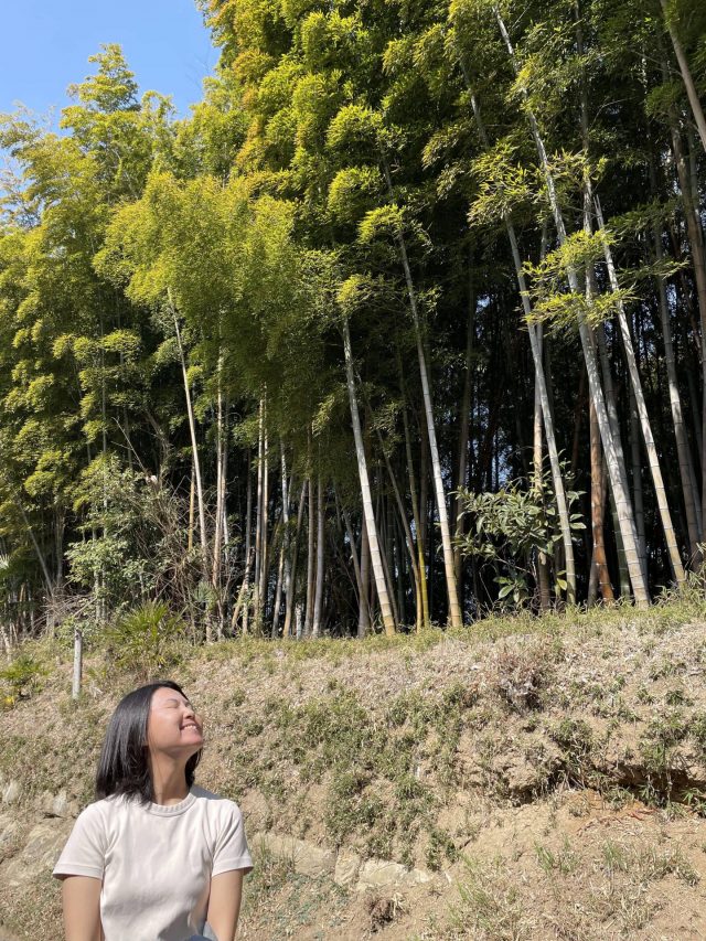 女性