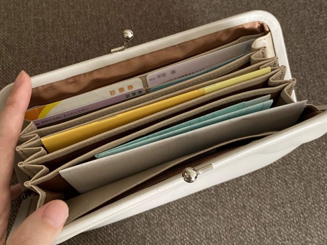 Agreable(アグレーブル)の「本革ラムレザー がま口貴重品ケース」