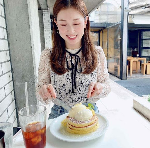 女性