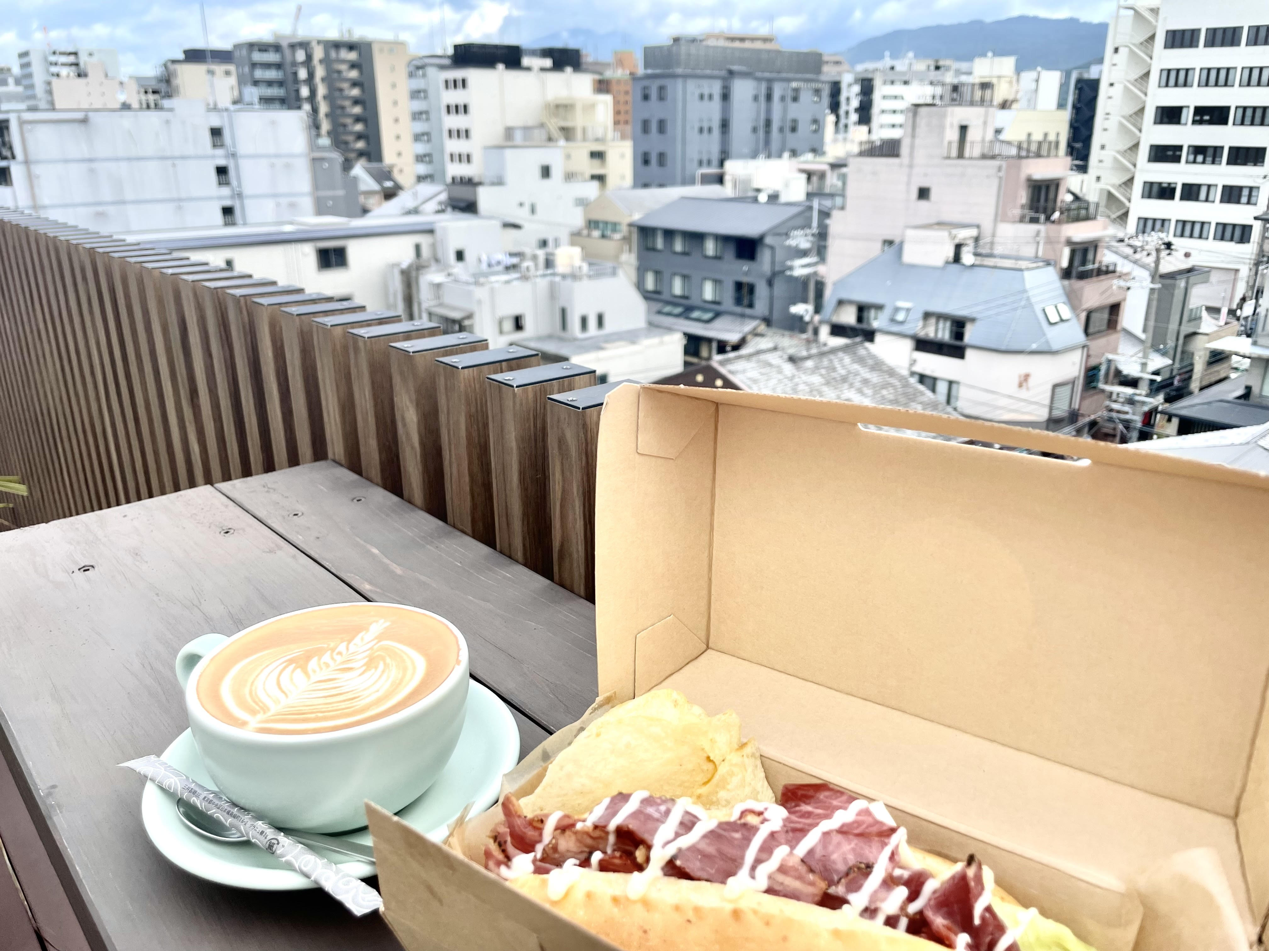 屋上テラスで朝食♪京都のワーケーションで滞在したホテルのおすすめ朝時間