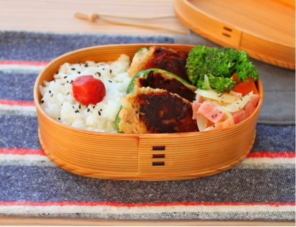 カレー味でご飯が進む!「ツナ詰めピーマン」「レンジブロッコリー炒め」2品弁当