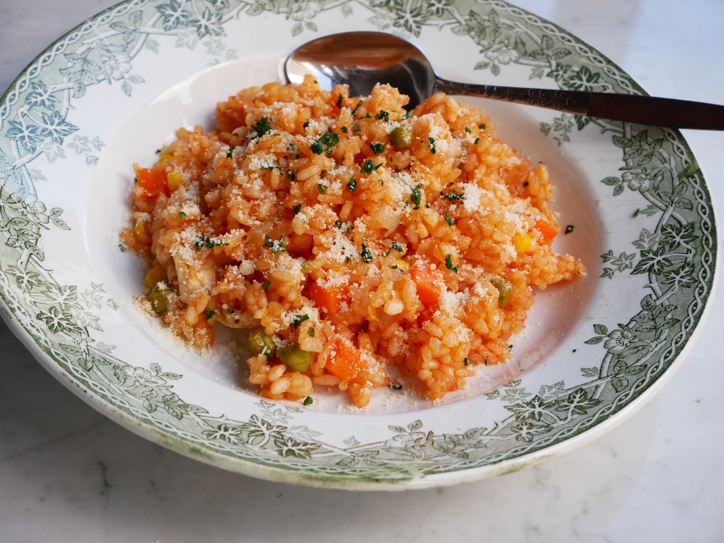 炊飯器で一発！簡単「野菜たっぷりチーズピラフ」