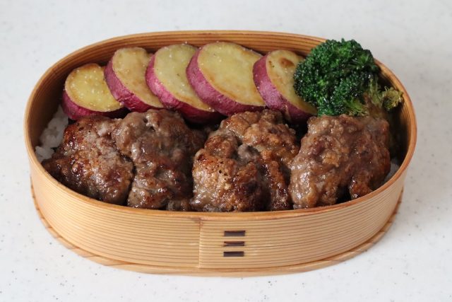 2品弁当の詰め方