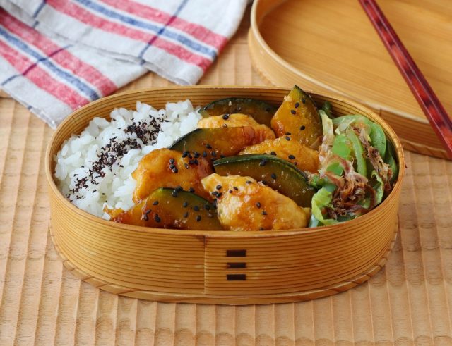 「鶏とかぼちゃのバター照り焼き」「野菜のおかか炒め」