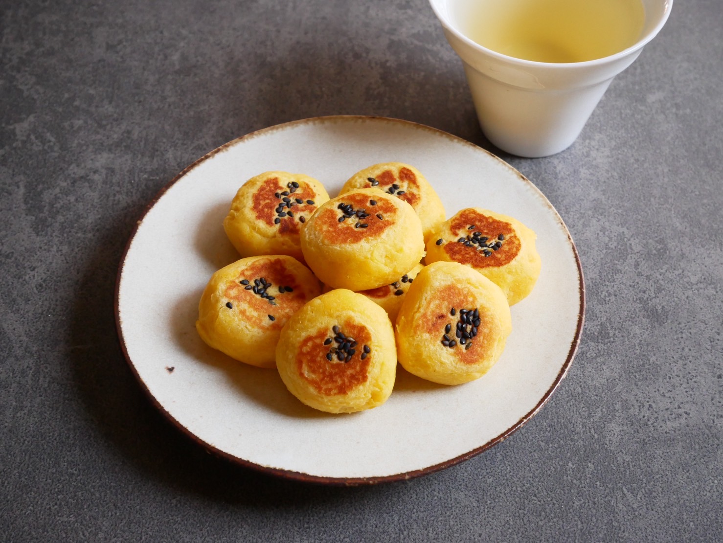 レンジとフライパンで簡単！ひとくち「焼きスイートポテト」