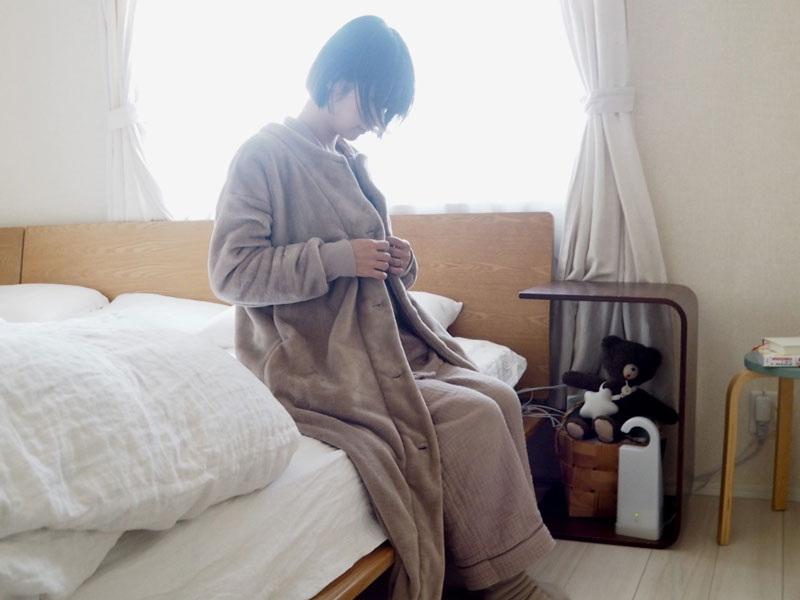 軽くてあったかい 着る毛布