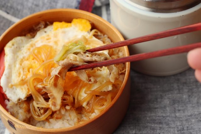 目玉焼きご飯