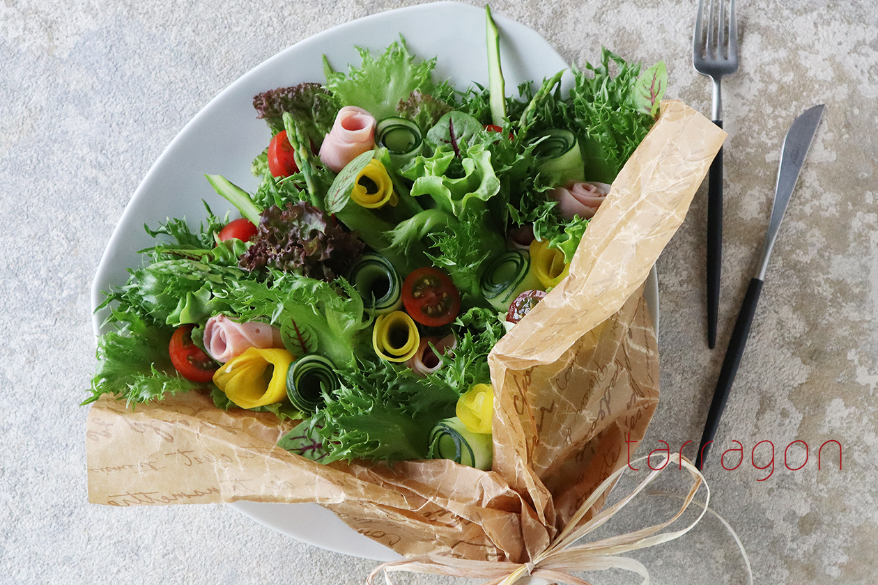 野菜をくるくる巻くだけ！花束みたいな「ブーケサラダ」の作り方