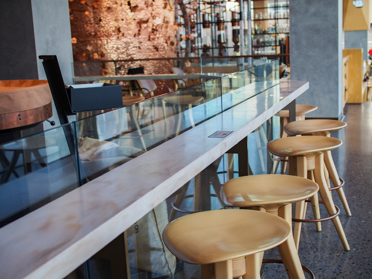朝活の聖地、「STARBUCKS RESERVE® ROASTERY TOKYO」3階