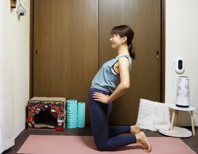 年末年始の「お腹の張り」をスッキリさせる、きつくないストレッチ