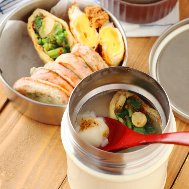 「餅入り七草粥」「かまぼこ磯辺揚げ」2品弁当