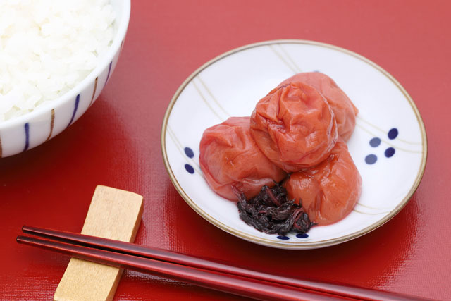 梅干しとご飯