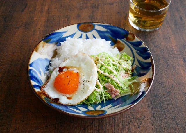 千切りキャベツ丼